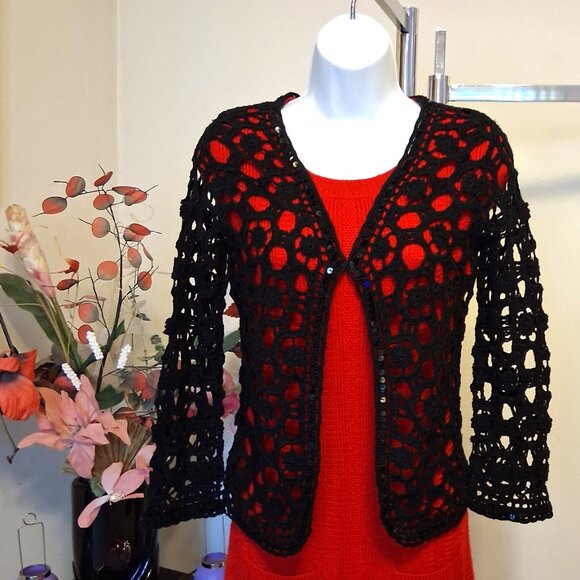 NWOT Simon Chang Black Floral Crochet Knitwear Sweater Blouse Top Size S - Picture 2 of 7